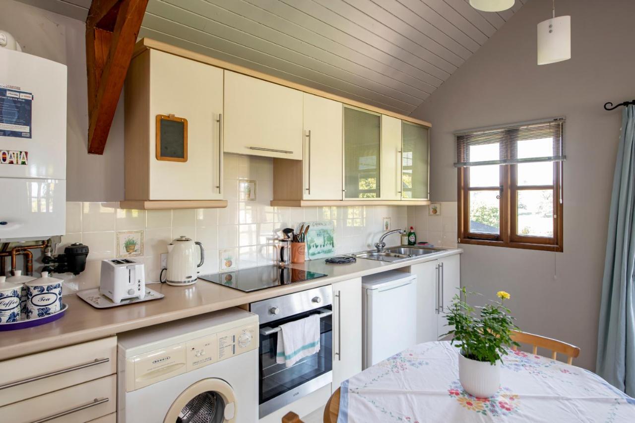 Beautiful Cottage With Stunning Views In Box 博克斯 外观 照片