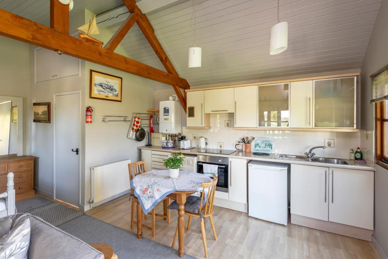 Beautiful Cottage With Stunning Views In Box 博克斯 外观 照片